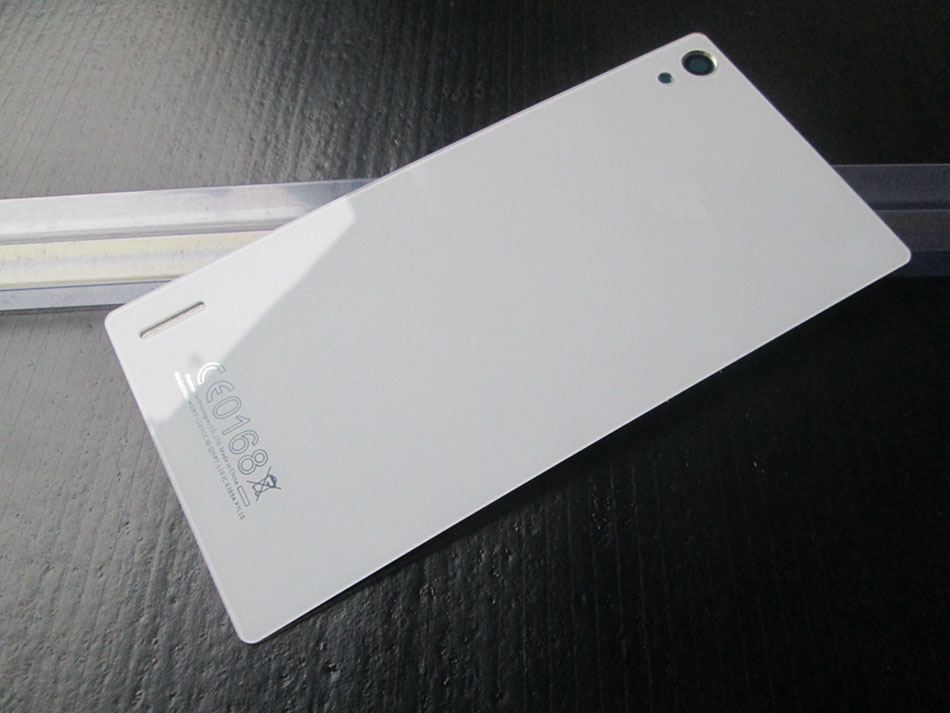 Как заменить заднюю крышку Huawei Ascend P7? Как заменить заднюю крышку Huawei Ascend P7?