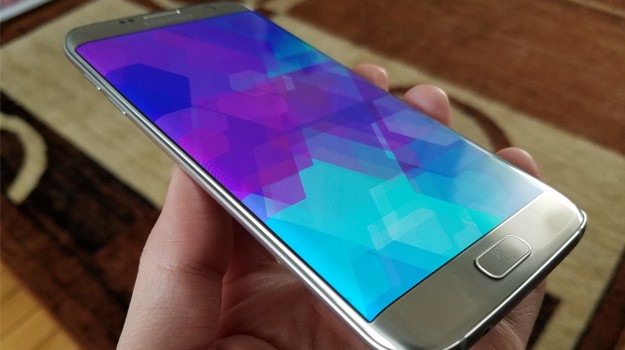 Китайцы будут производить больше экранов AMOLED Китайцы будут производить больше экранов AMOLED